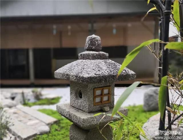 28日式庭院-石燈籠.jpg
